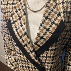 Elegant Houndstooth Women's Blazer